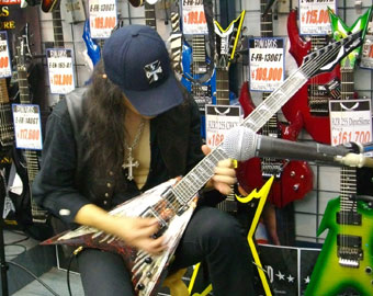 ���ԉp�� with Dave Mustaine VMNT Angel of Death
