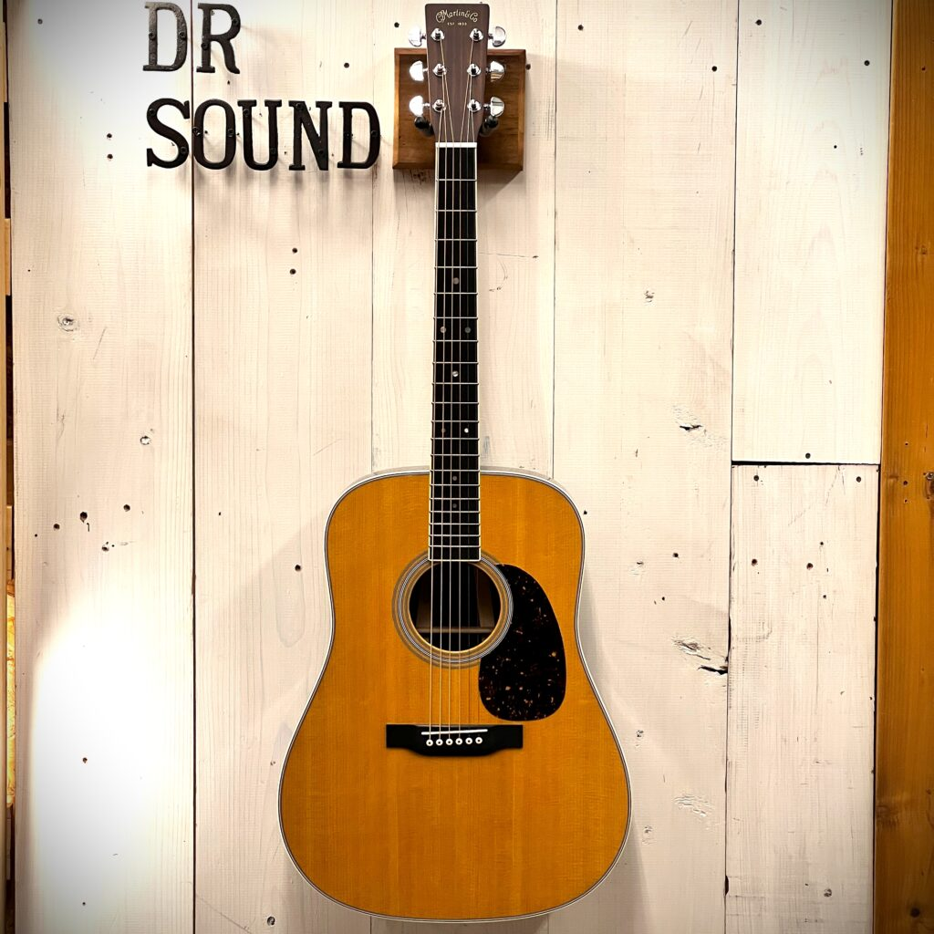 Martin D35