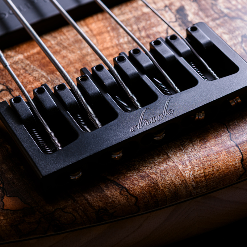 Elrick Bass Guitars Gold Series e-volution 5 Curly Black Line Spalted Maple Top