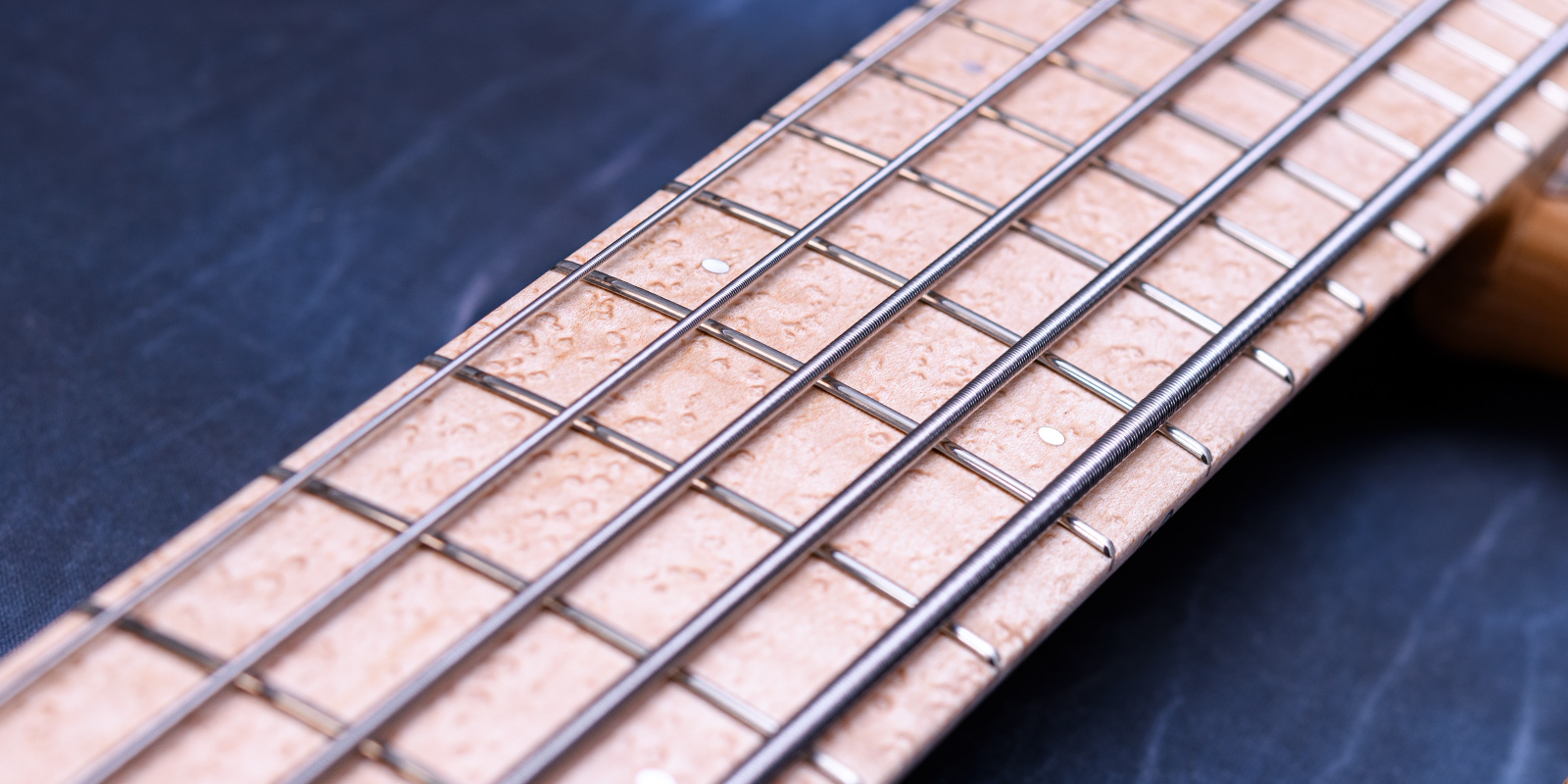 Elrick Bass Guitars Gold Series e-volution 5 Buckeye Top