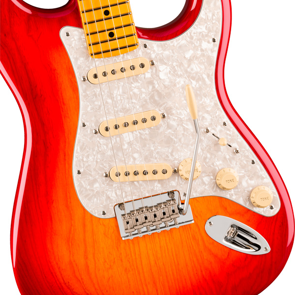 FENDER AMERICAN PROFESSIONAL STRATOCASTER