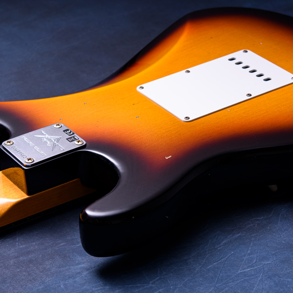 Fender Custom Shop Limited Edition '62/'63 Stratocaster® Journeyman Relic® RW Faded Aged 3-Color Sunburst