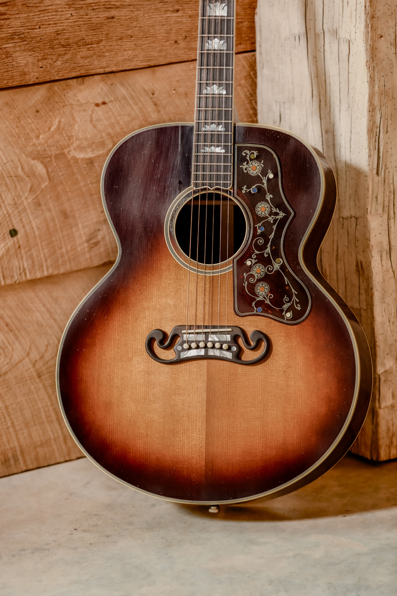Pre-War SJ-200 Rosewood Light Aged
