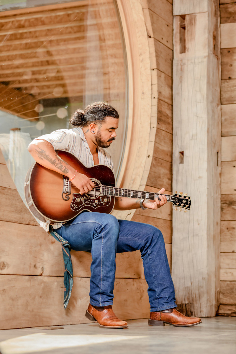 Pre-War SJ-200 Rosewood Light Aged