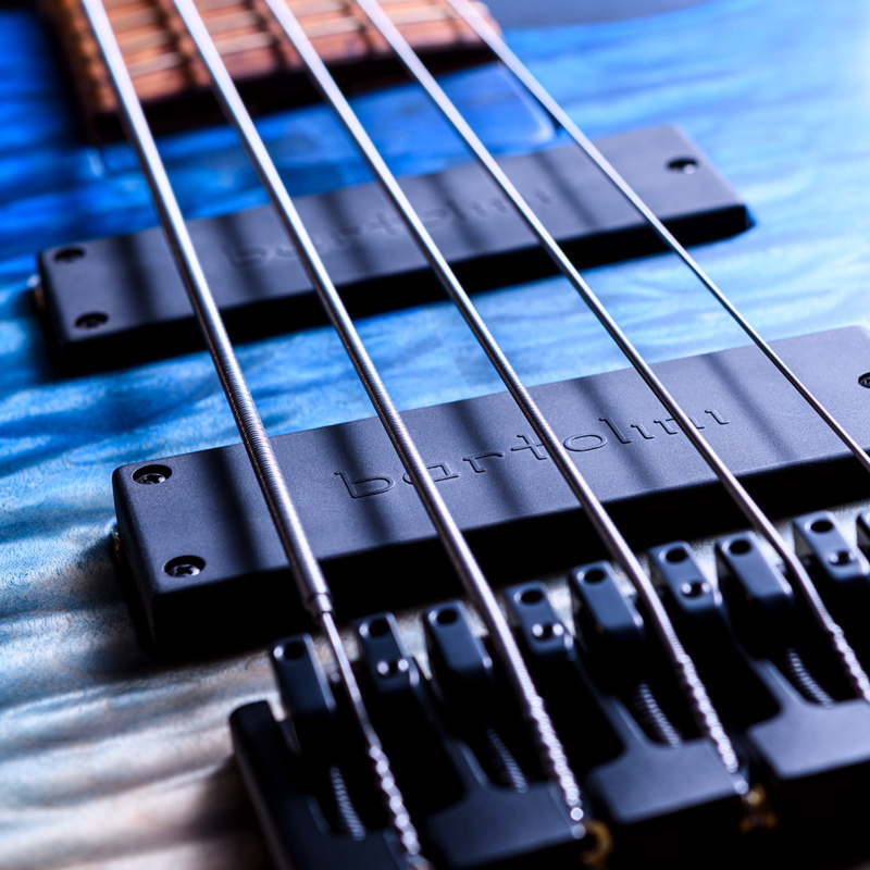 MTD 535-24 Quilt Maple Top Colord Ocean Blue Fade Dark Horns, Roasted Birds Eye Maple Fingerboard