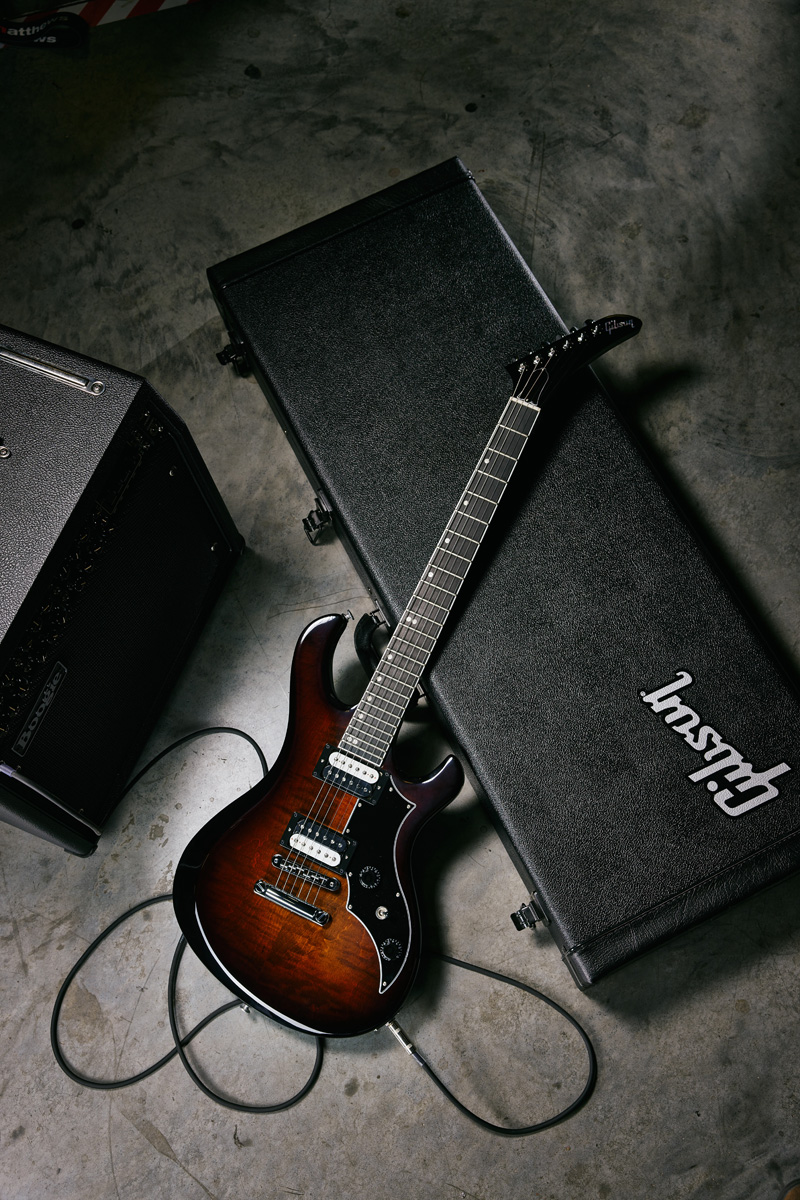 gibson_victory_figured_top