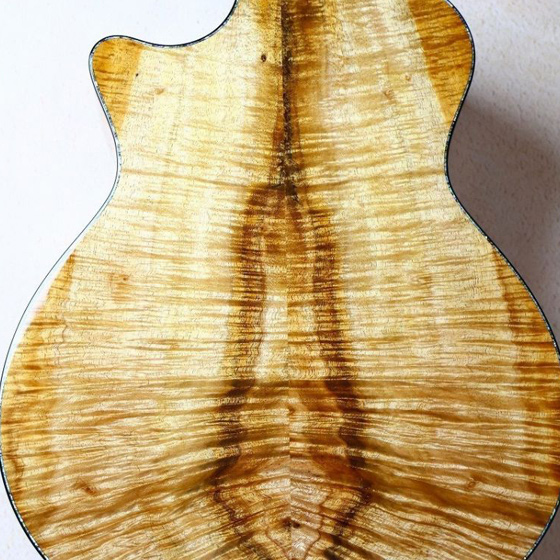 Taylor x G-CLUB UMEDA Factory Custom.