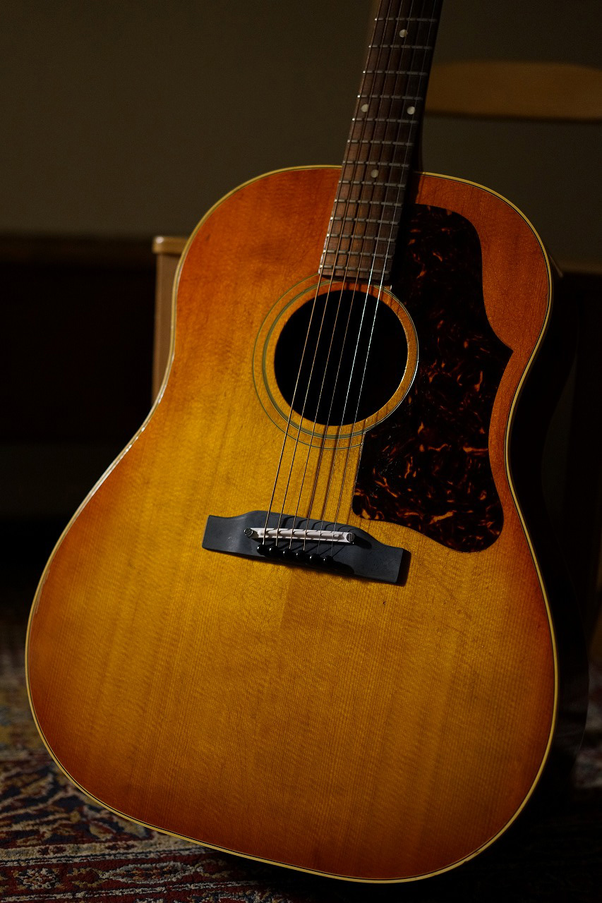 Gibson acoustic