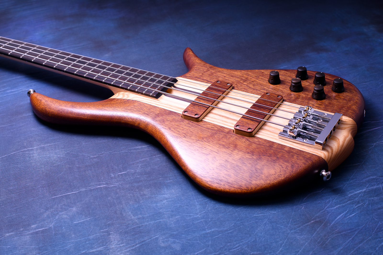 希少 Fbass bn4 F Bass BN4 The NAMM Show 2020 | クロサワ楽器お茶の水駅前店