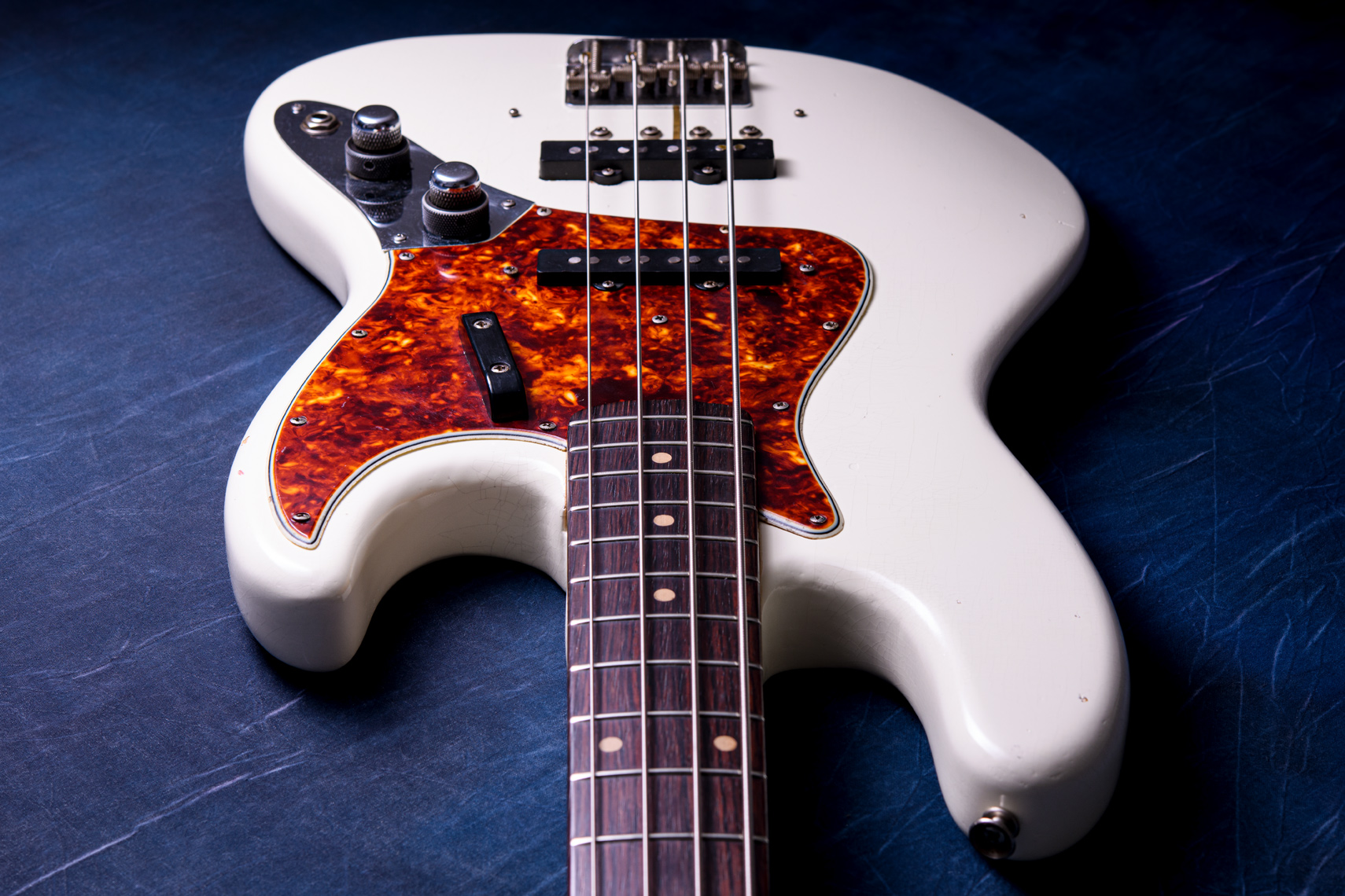 Fender Jazz Bass 1961 - Refinish White -