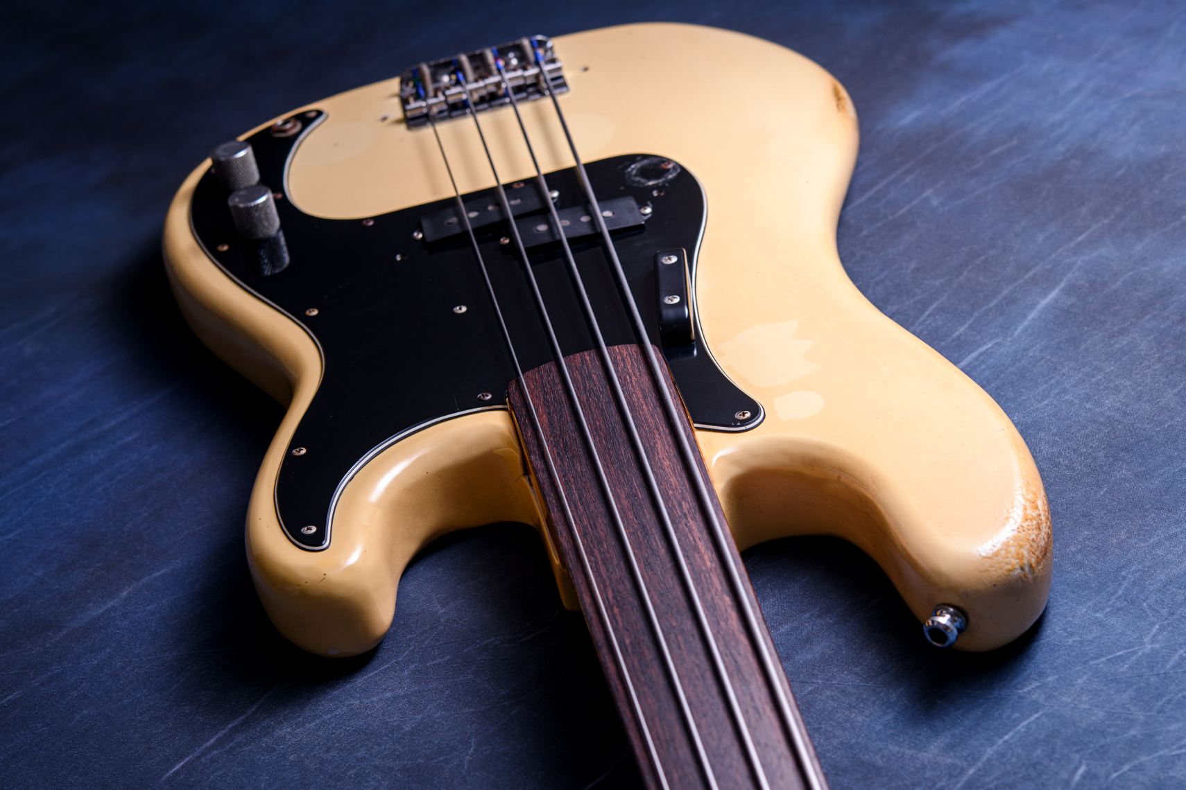 Fender Precision Bass 1963 - Refinish Black -