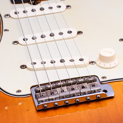 Fender Stratocaster 1961 -3Tone Sunburst-