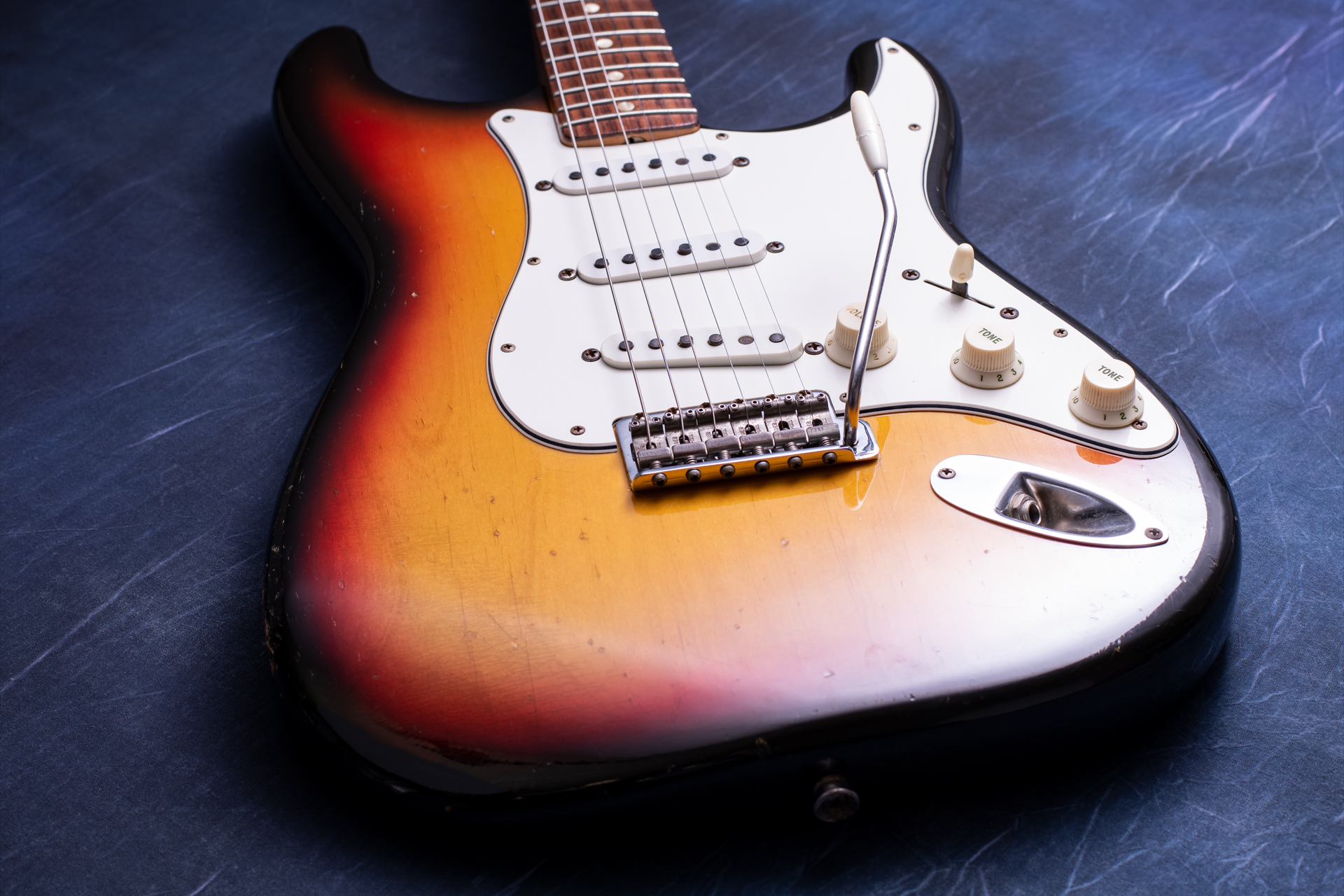 Fender Stratocaster 1970 3-Tone Sunburst