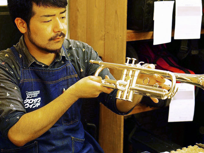 中古管楽器センター｜中古トランペットが店頭に並ぶまで